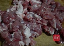 孜然肉片的做法图解1