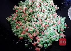 鸡蛋火腿炒豌豆的做法图解8