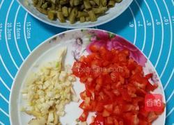 酸豆角鸡胗炒粉条的做法图解3