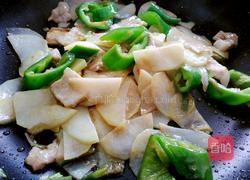 土豆片尖椒炒肉的做法图解11