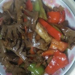 青红椒炒鸭胗、心的做法[图]