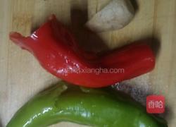 青红椒炒鸭胗、心的做法图解5