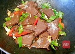 尖椒炒羊血的做法图解7