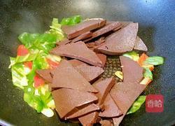 尖椒炒羊血的做法图解6