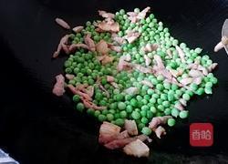 猪肉炒豌豆的做法图解7