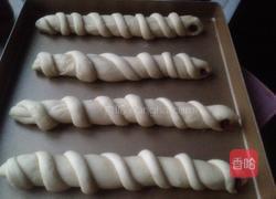 一发毛毛虫果酱面包的做法图解7