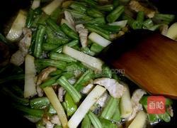 干锅豆角土豆条的做法图解6