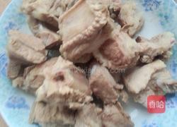 辣排骨炒黄瓜的做法图解1