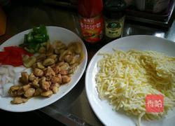 蘑菇鸡肉比萨的做法图解3