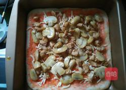 蘑菇鸡肉比萨的做法图解7