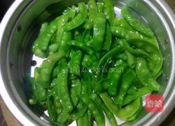 荷兰豆炒瘦肉的做法图解6