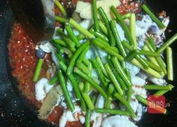 蒜苔炒鱿鱼的做法图解4