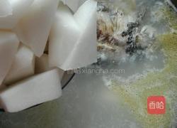 鲫鱼萝卜汤的做法图解11