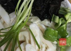 茭白木耳炒鸡蛋的做法图解2