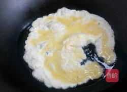 什锦虾仁蛋炒饭的做法图解2