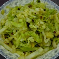 炝炒圆包菜的做法[图]