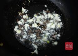 炝炒圆包菜的做法图解2