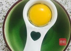 戚风蛋糕的做法图解2