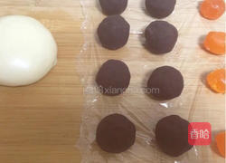 蛋黄酥的做法图解4