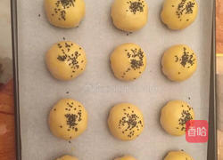蛋黄酥的做法图解7