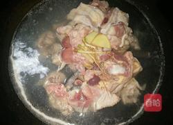 芋头烧鸡块的做法图解3