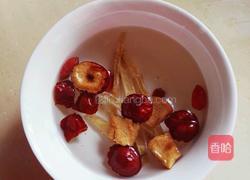 银耳百合鱼胶甜品的做法图解4