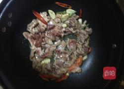 黑木耳炒肉片的做法图解4