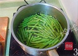 凉拌豆角的做法图解2
