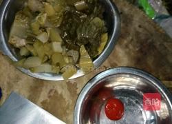 酸菜鱼家庭版。的做法图解1