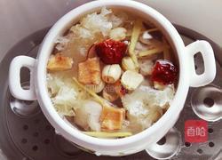 淮山莲子炖鸡汤的做法图解4