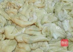 酸辣肥肠的做法图解2