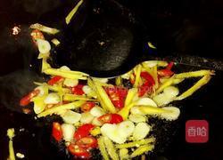 酸辣肥肠的做法图解7