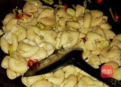 酸辣肥肠的做法图解8