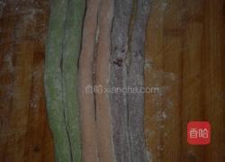 彩色虫虫面的做法图解3