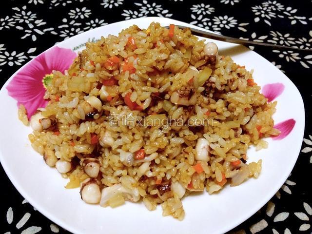鱿鱼须炒饭