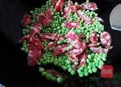 腊肠豌豆饭的做法图解5