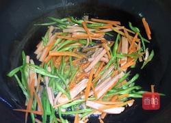 咖喱炒乌冬面的做法图解3