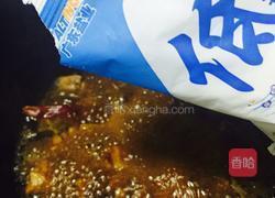 红烧肉炖土豆的做法图解10