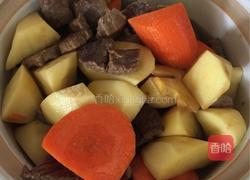 牛肉焖土豆的做法图解5