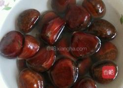 微波炉原味板栗的做法图解1