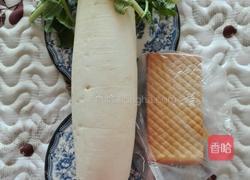 豆腐干炒白萝卜的做法图解1