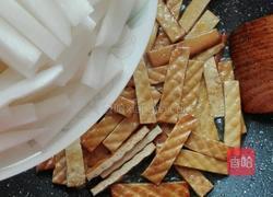 豆腐干炒白萝卜的做法图解7