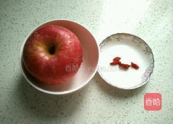 蒸苹果的做法图解1