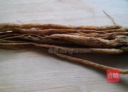 当归枸杞炖鸡的做法图解4