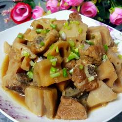 莲藕烧排骨的做法[图]