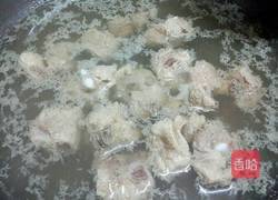 莲藕烧排骨的做法图解2
