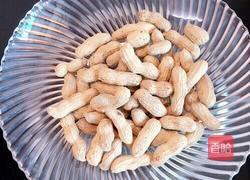 瓦罐莲藕大骨汤的做法图解3