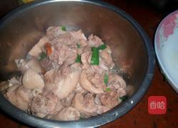 炒鸭肉的做法图解1