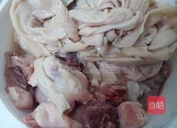 鸭肉鸭肠焖酸豆角的做法图解3