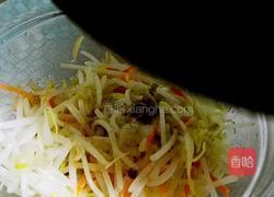 凉拌绿豆芽的做法图解7